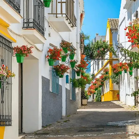 Luxusní stan Kampaoh Estepona